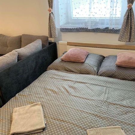 Apartman Filipovice S Letni Terasou Exterior photo